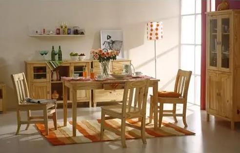 松木家具怎么樣，松木家具的優(yōu)缺點(diǎn)有哪些？