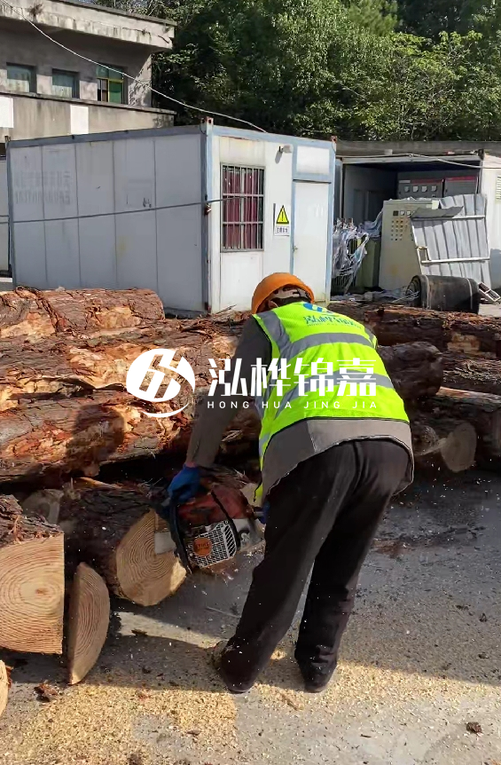 湖北有打樁木源頭工廠嗎？4米8公分松木樁多少錢一根？