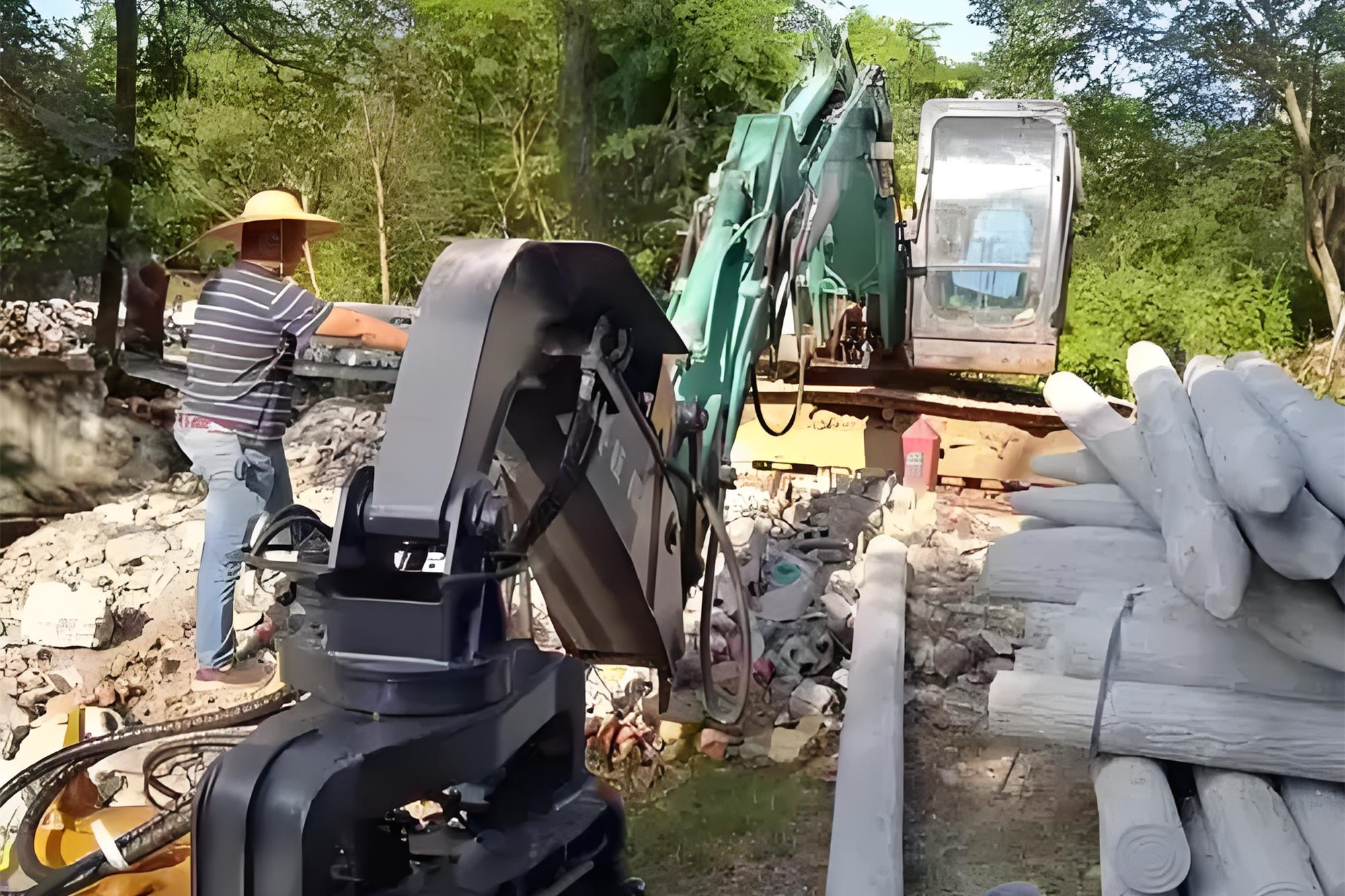 水泥樁批發(fā)廠家泓樺錦嘉-水泥仿木樁抗洪水沖刷的能力怎么樣？