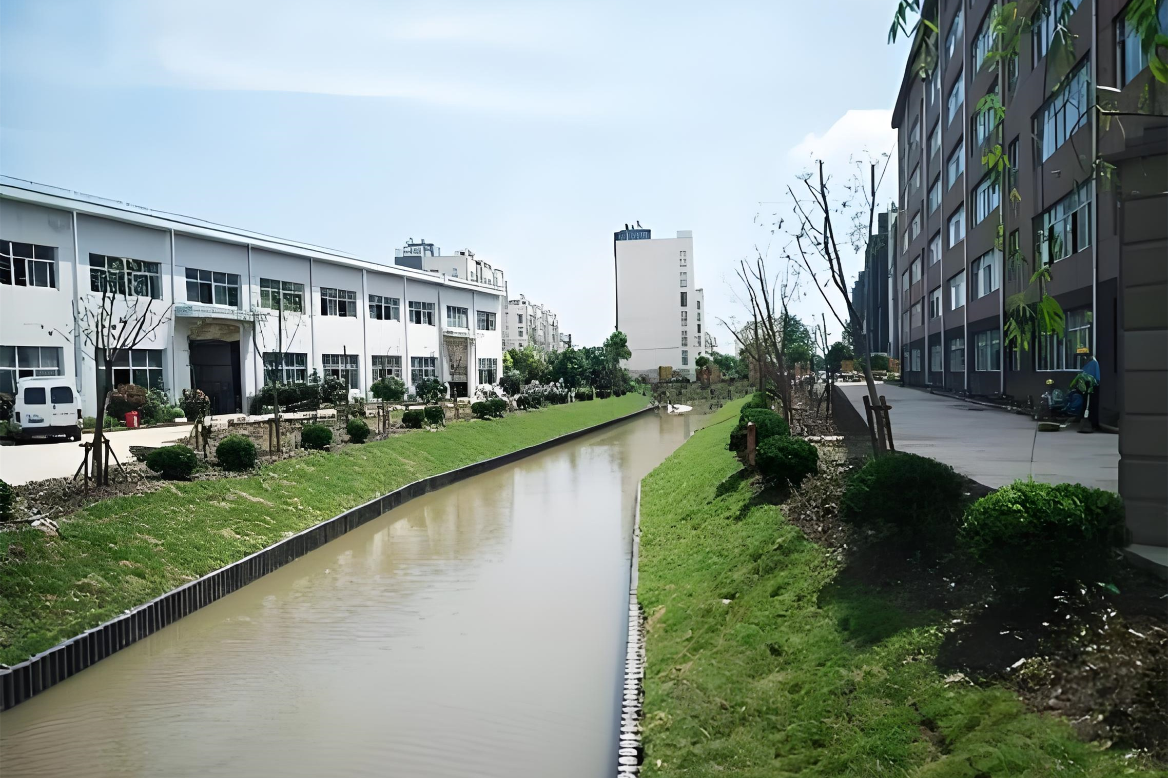 水泥樁批發(fā)廠家泓樺錦嘉-打水泥樁的承載力如何計算？