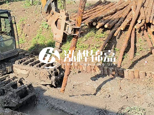 松木樁廠家泓樺錦嘉-原木松木樁的采購注意事項？